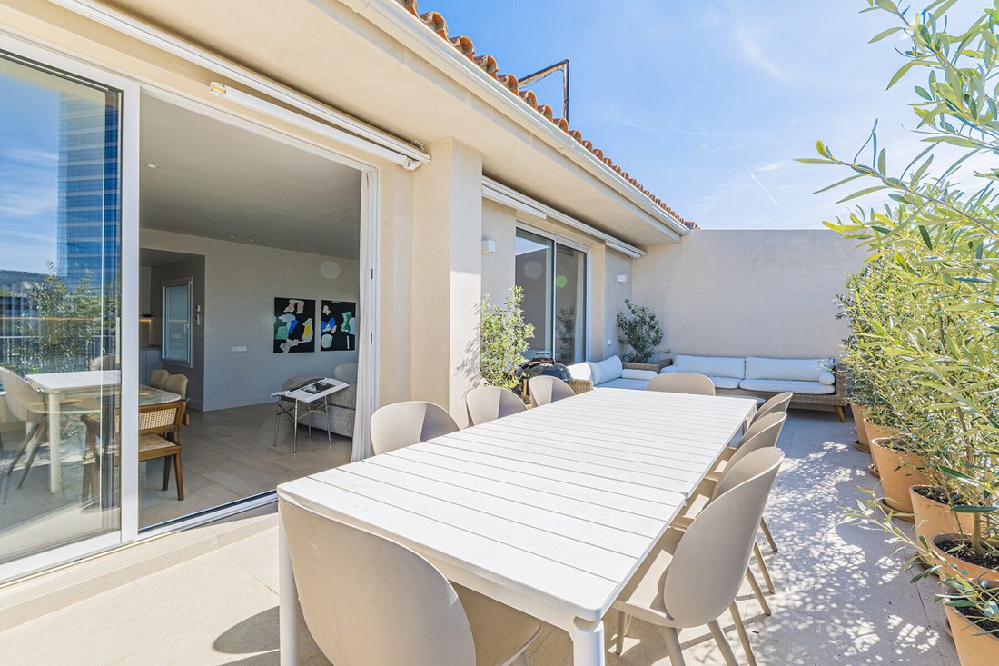 Apartment in Ciutat Vella, Barcelona, Spain 5 - 17881544