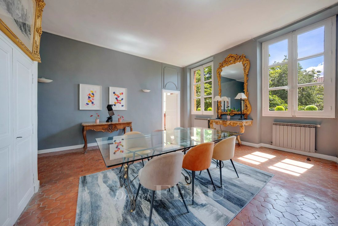 Apartment in Comtale-Cente-Cours Mirabeau, Aix-en-Provence, France 1 - 17881461