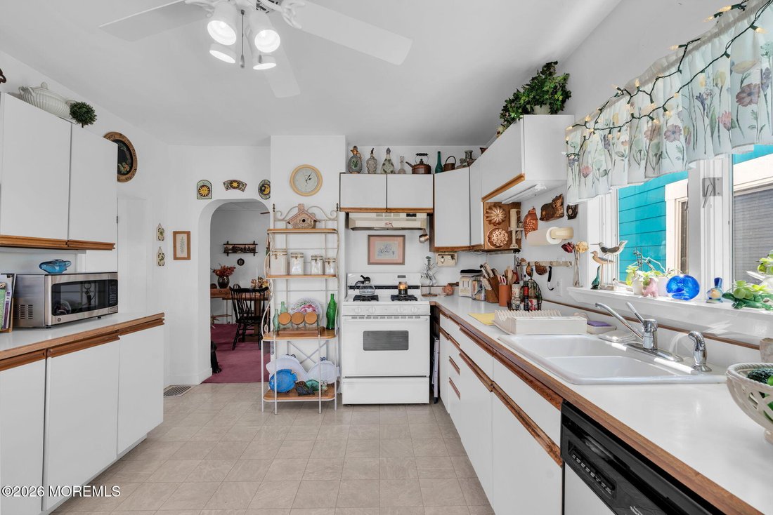 House in Bradley Beach, New Jersey, United States 5 - 17887005