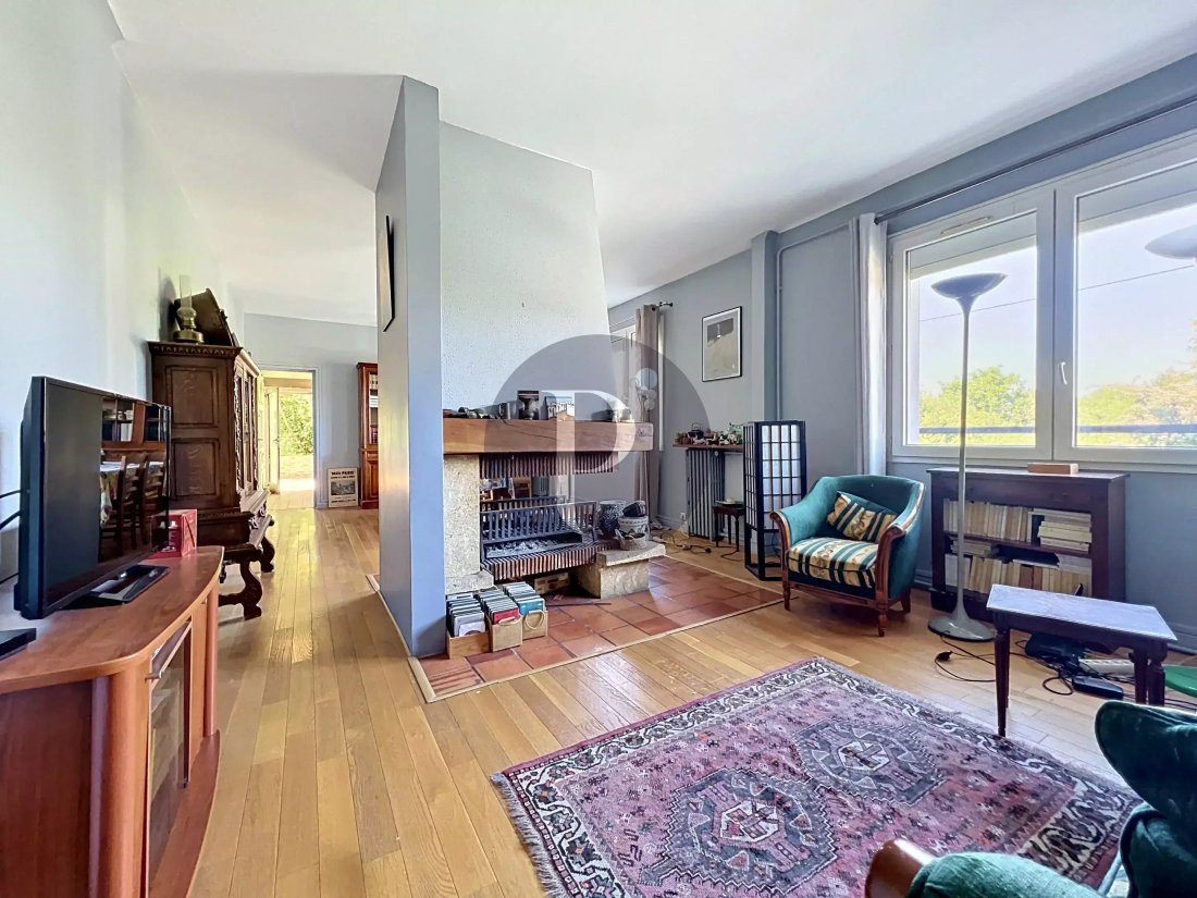 Apartment in Villejuif, Ile-de-France, France 2 - 17881372
