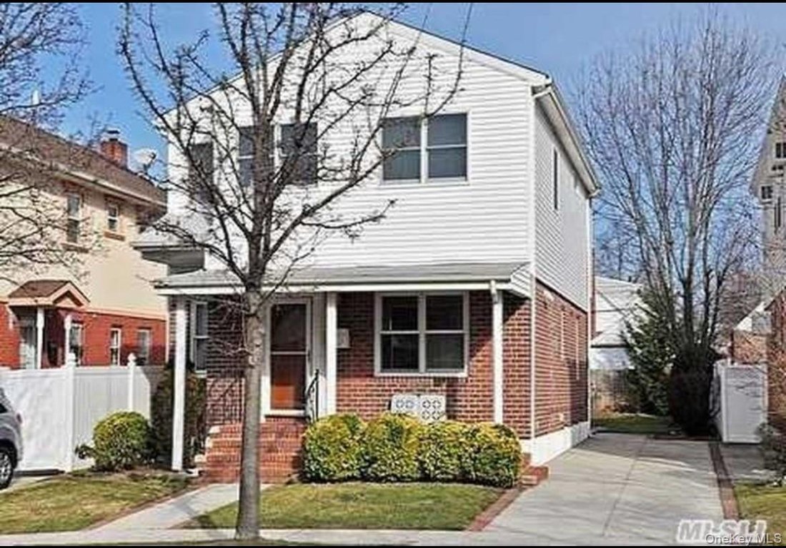 House in New York, New York, United States 1 - 17883934