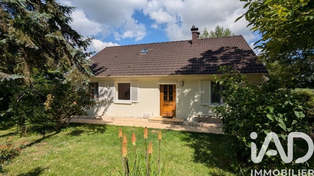 House in Flins-sur-Seine, Ile-de-France, France 1 - 17885226