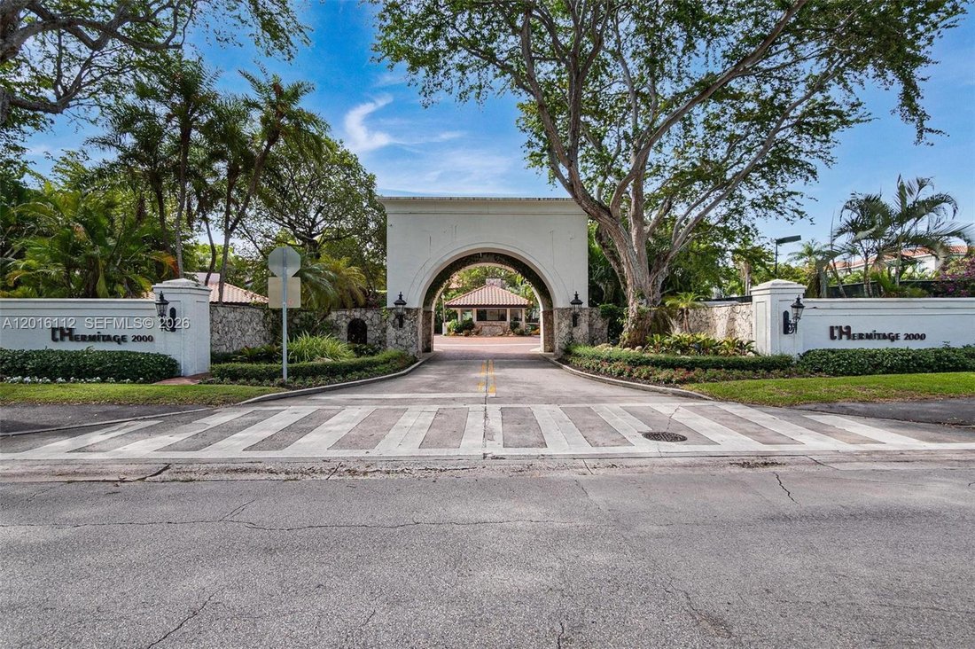 Condo in Miami, Florida, United States 5 - 17882471