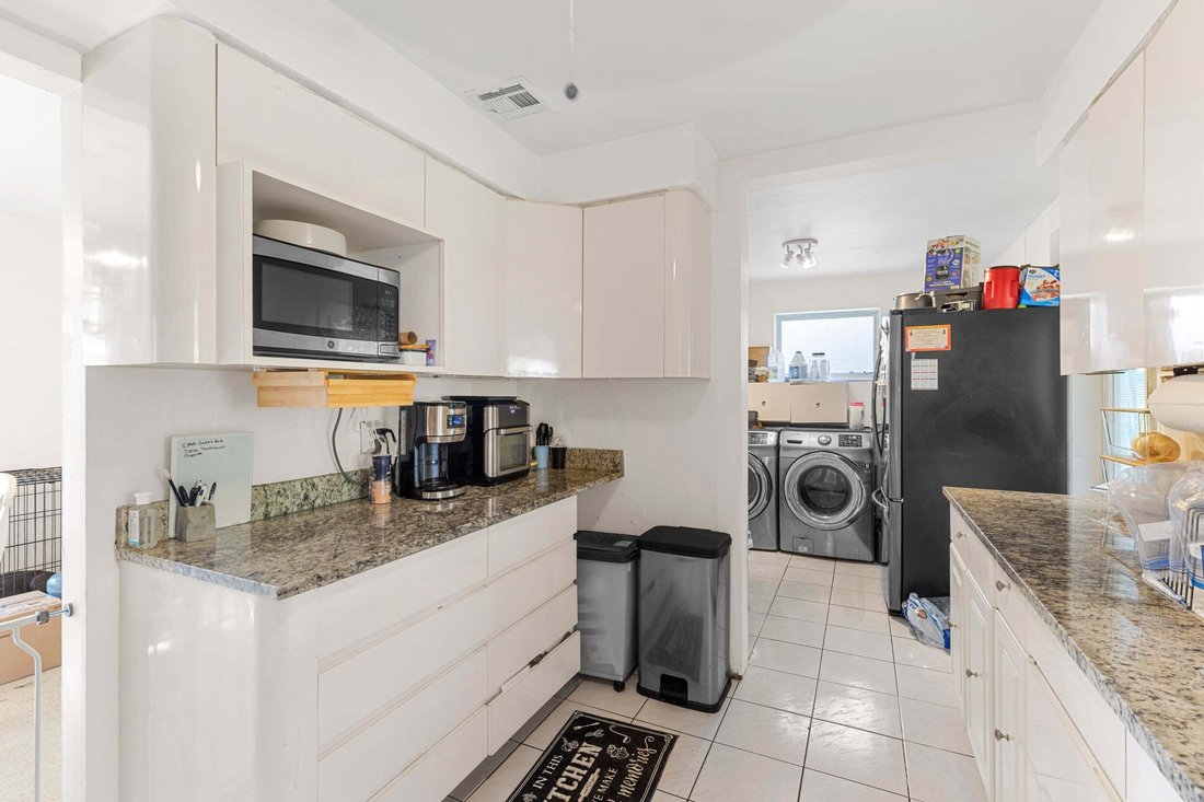 House in Oakland Park, Florida, United States 5 - 17620141