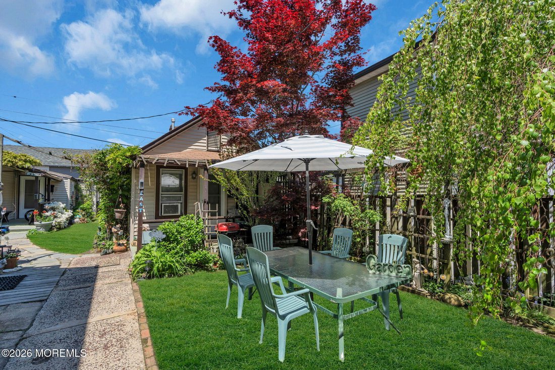 House in Bradley Beach, New Jersey, United States 2 - 17887005