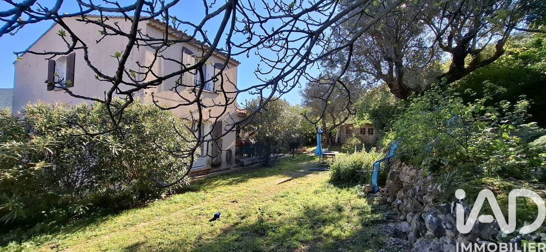 House in Toulon, Provence-Alpes-Côte d'Azur, France 1 - 17885229