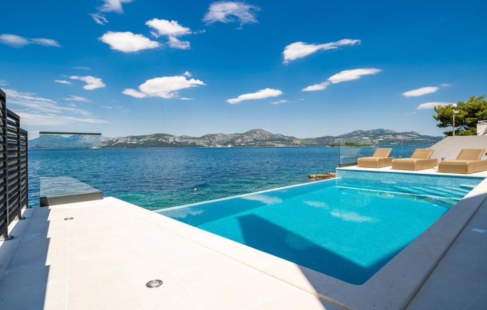 Villa in Dubrava, Dubrovnik-Neretva County, Croatia 4 - 17885352