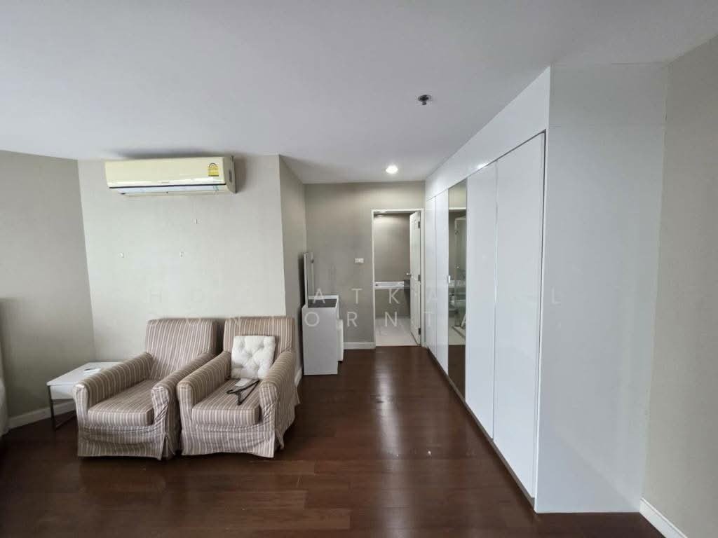 Condo in Huai Khwang, Krung Thep Maha Nakhon, Thailand 3 - 17886330