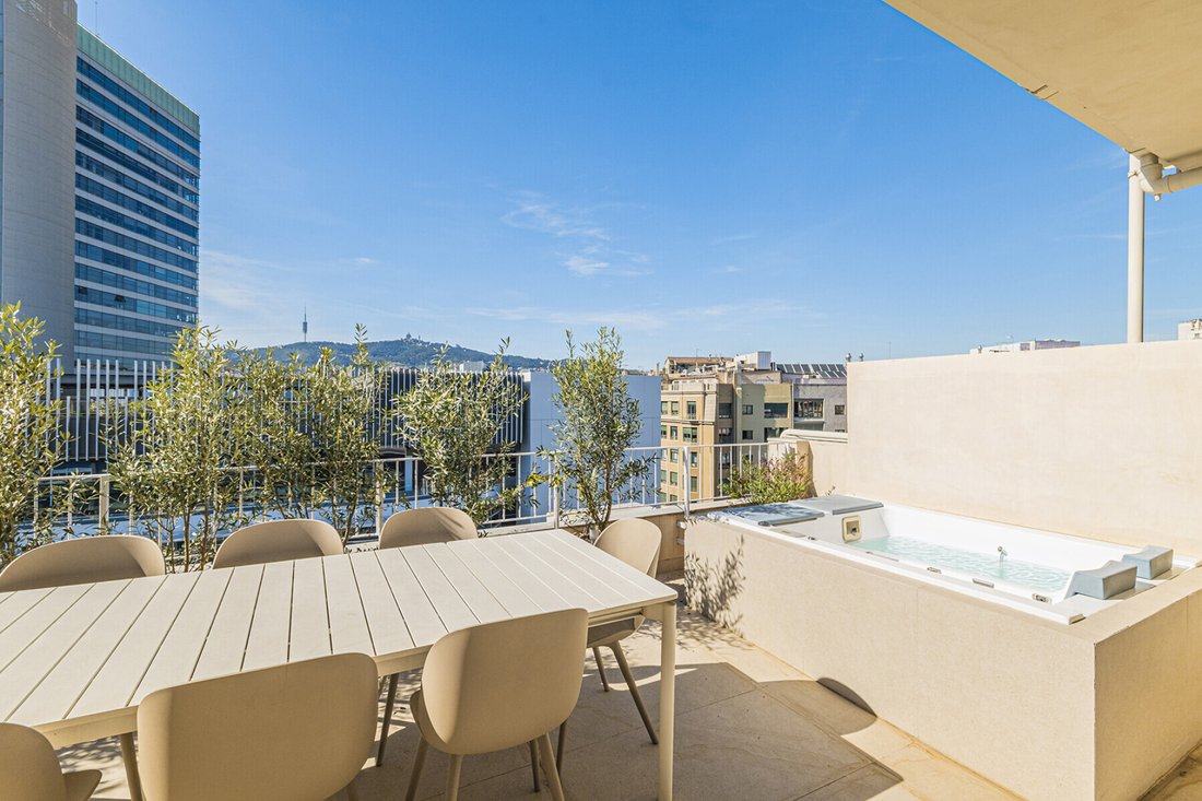 Apartment in Ciutat Vella, Barcelona, Spain 2 - 17881544