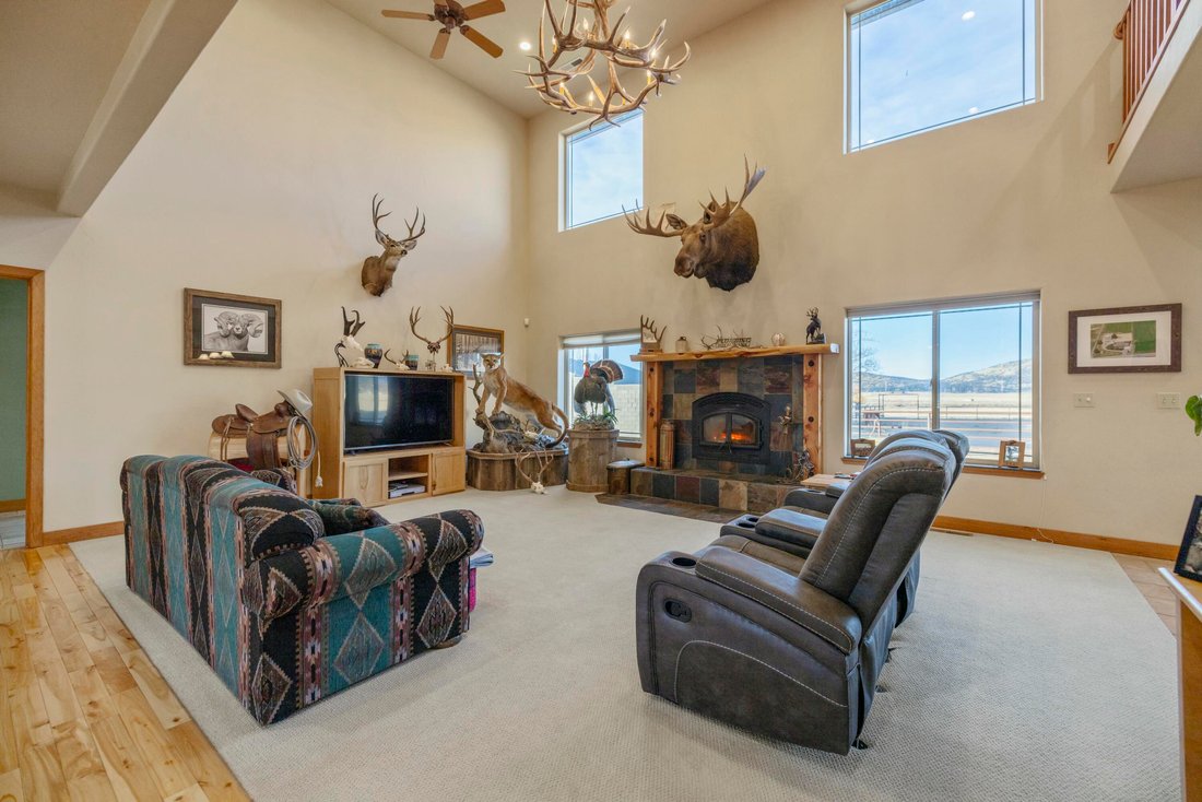 House in Klamath Falls, Oregon, United States 4 - 17886976