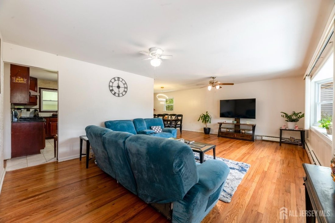 House in Metuchen, New Jersey, United States 4 - 17884058