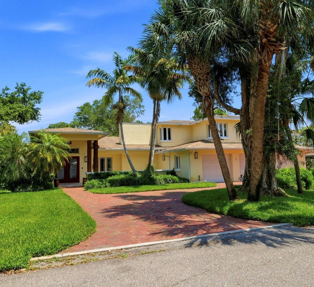 House in St. Petersburg, Florida, United States 1 - 17880856