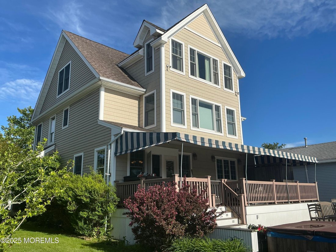 House in Toms River, New Jersey, United States 1 - 17883888