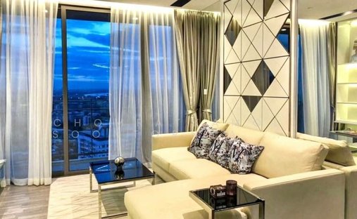 Condo in Phra Khanong Nuea, Bangkok, Thailand 1