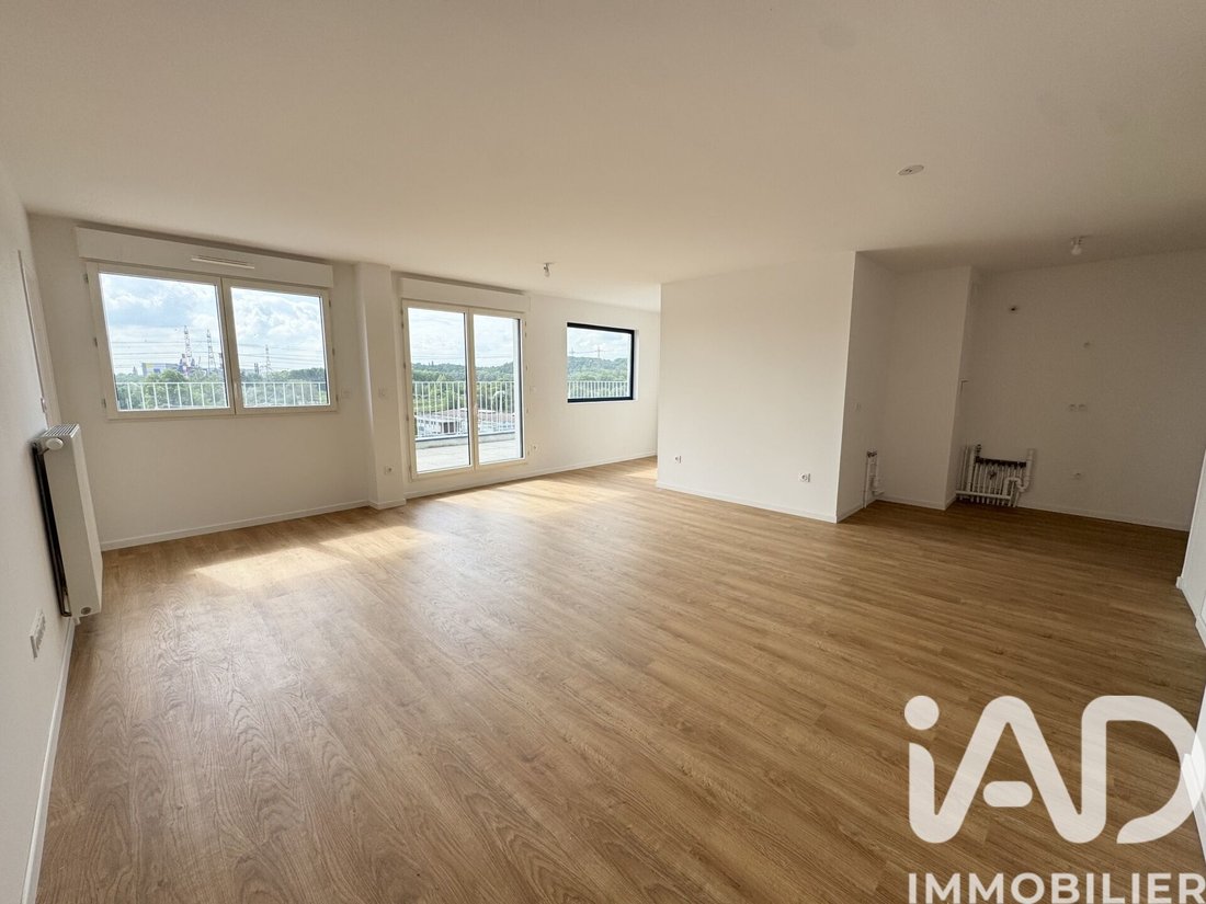Apartment in Massy, Ile-de-France, France 5 - 17885224