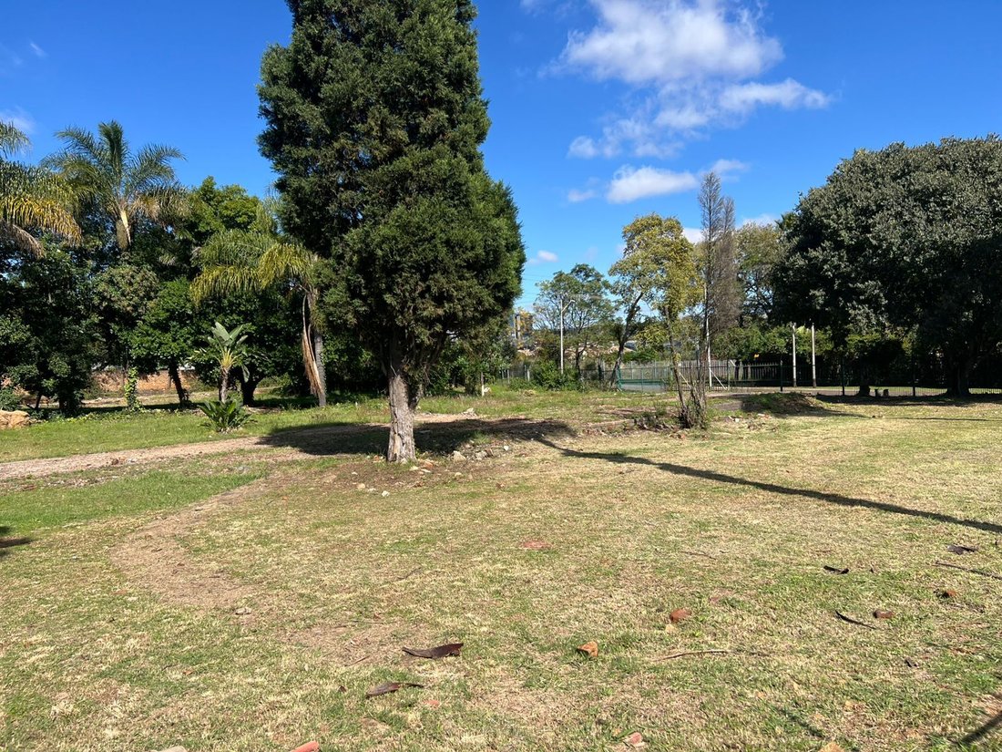 Land in Lynnwood Glen, Gauteng, South Africa 1 - 17883178