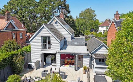 House in Brockenhurst, England 1
