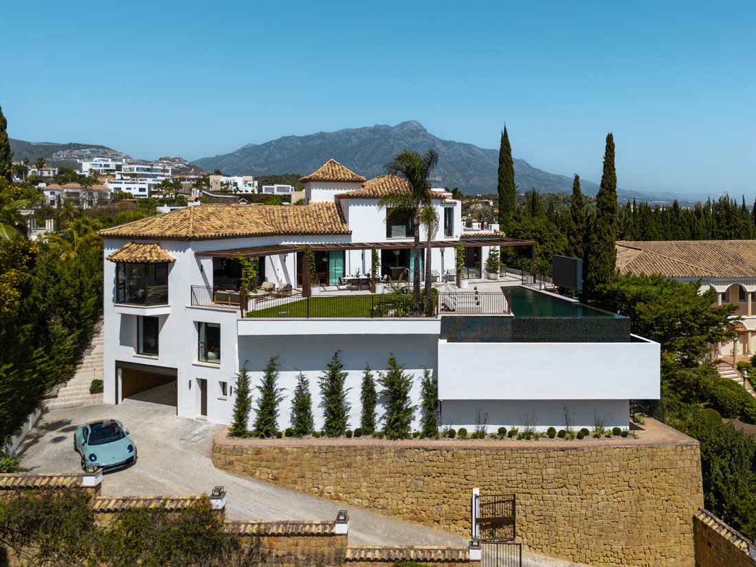 Villa in Benahavis, Andalusia, Spain 2 - 17884114