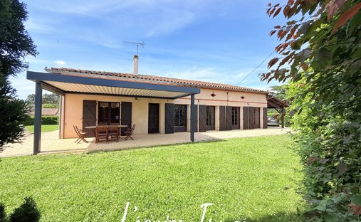 Casa a La Bastide, Leguevin, Francia 1