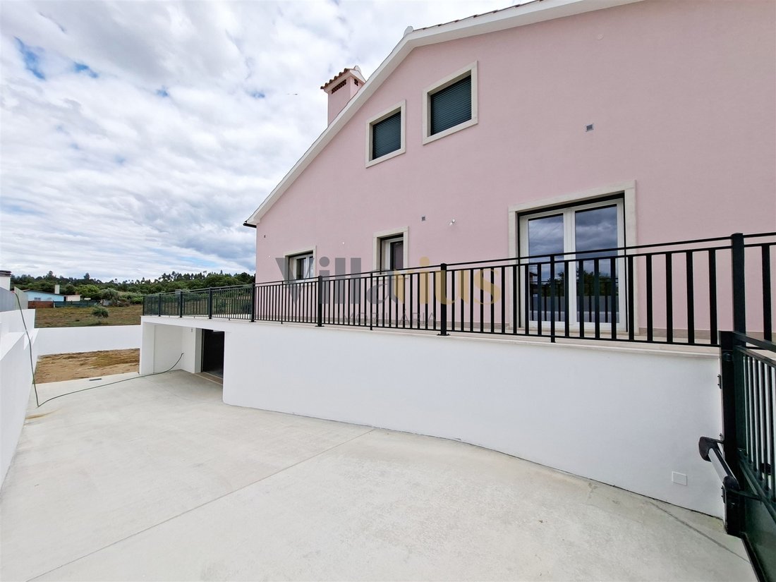 House in Sao Pedro de Tomar, Santarem District, Portugal 1 - 17882996