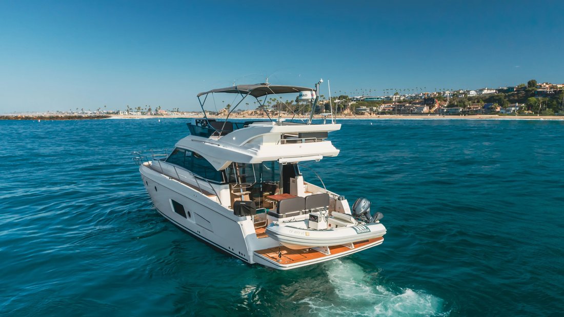 Flybridge in United States 3 - 17885263