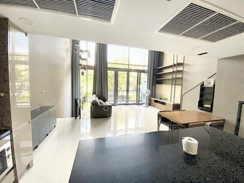 Townhouse in Chong Nonsi, Krung Thep Maha Nakhon, Thailand 2 - 17886117