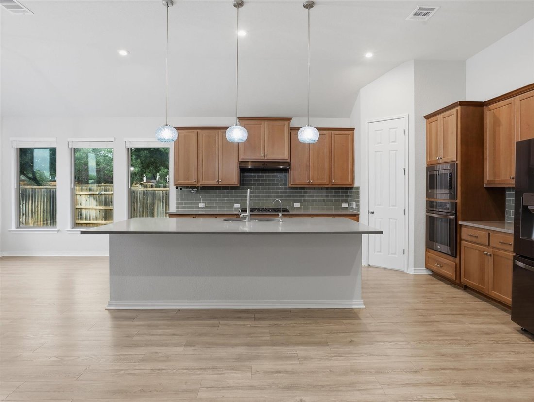 House in Kyle, Texas, United States 3 - 17882482