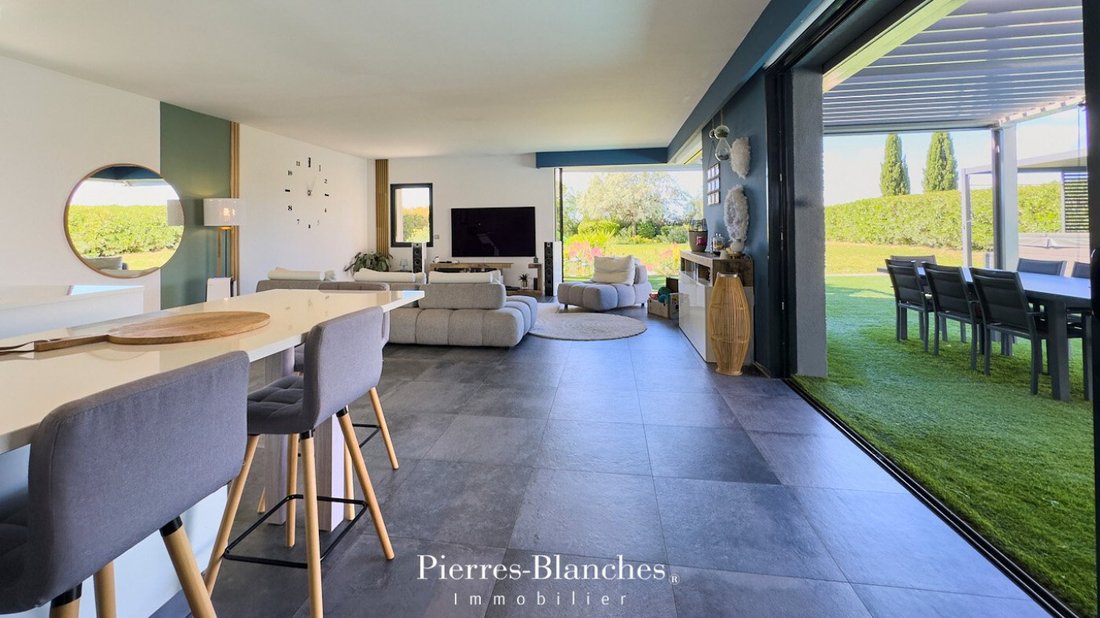 Villa in Juvignac, Occitania, France 4 - 17885857