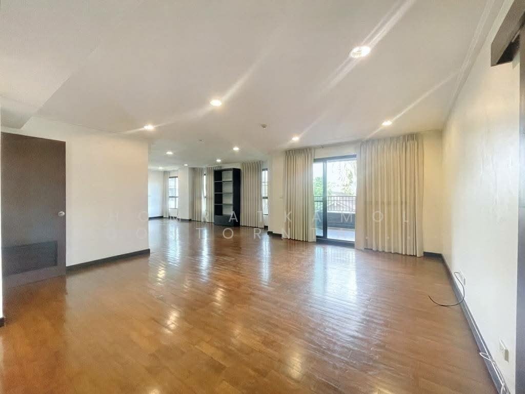 The Lanai Sathorn, Bangkok