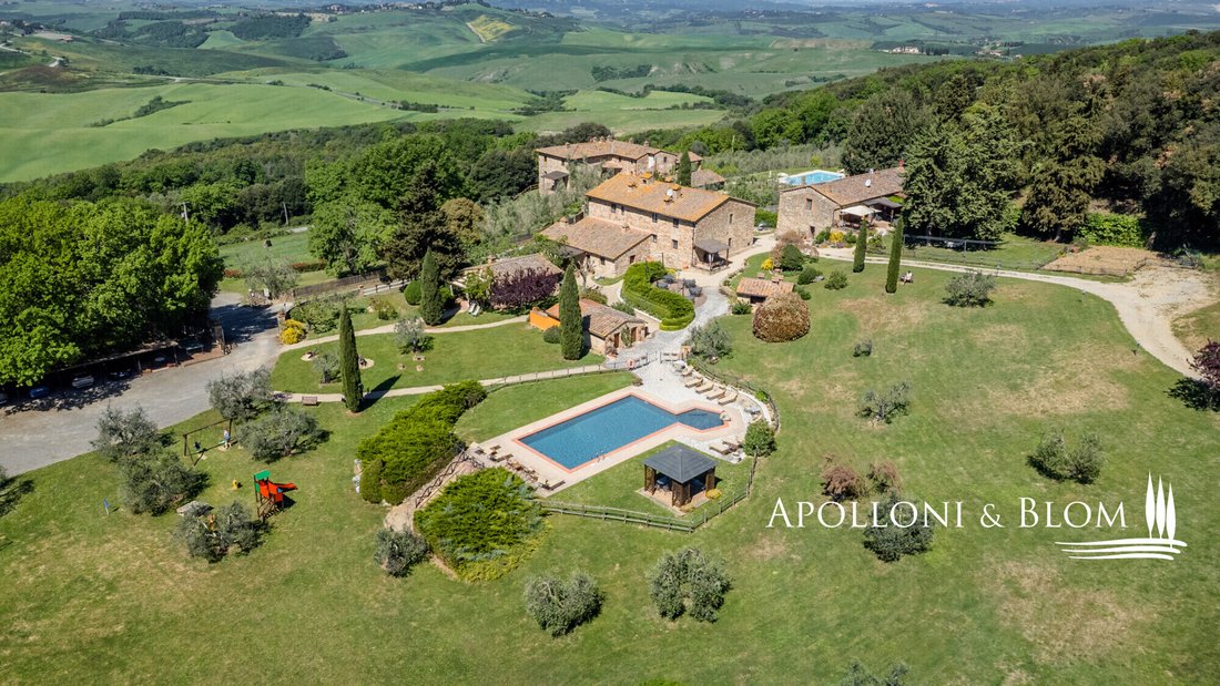 House in Gambassi Terme, Tuscany, Italy 4 - 17881419