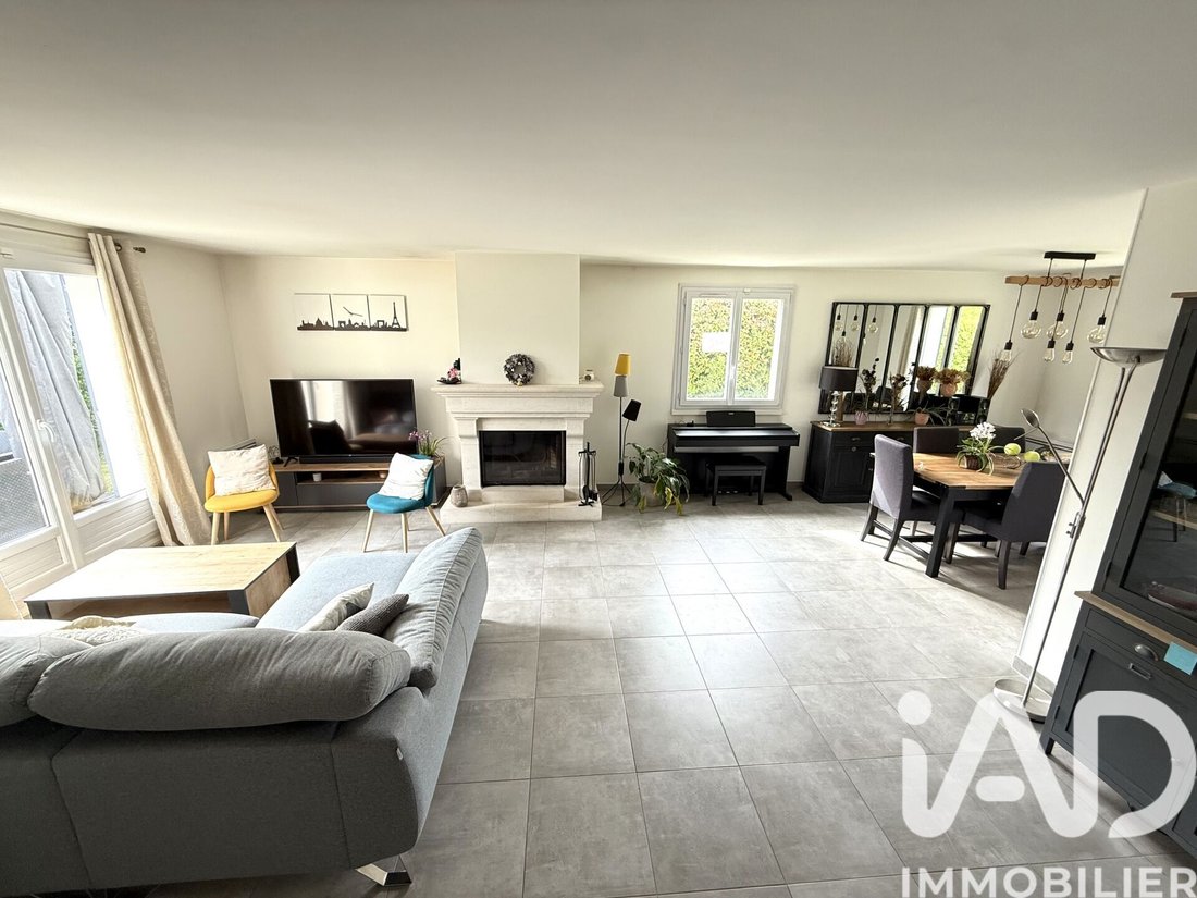 House in La Butte du Berger, Marolles-en-Brie, France 2 - 17885255