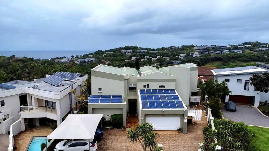 House in Sheffield Beach, KwaZulu-Natal, South Africa 5 - 17882963