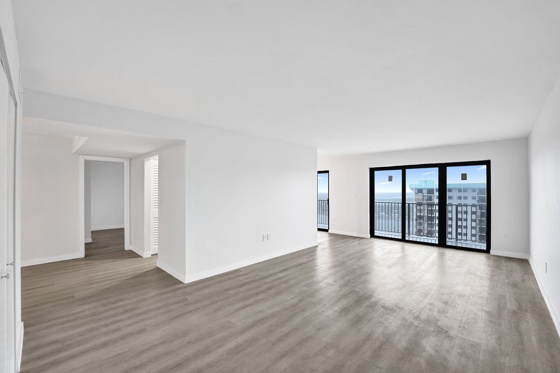 Condo in Hollywood, Florida, United States 5 - 17881652