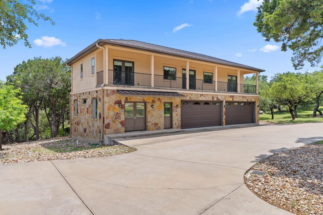 House in Spicewood, Texas, United States 4 - 17882499