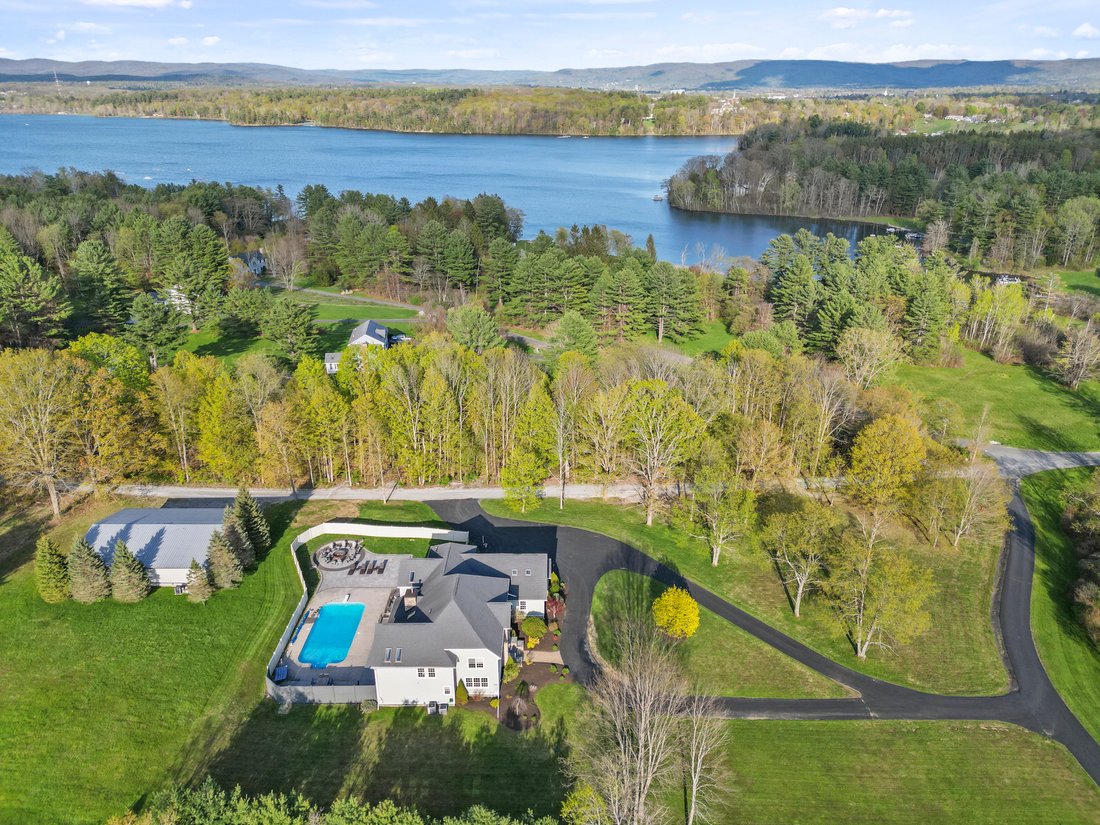 House in Pittsfield, Massachusetts, United States 2 - 17883912