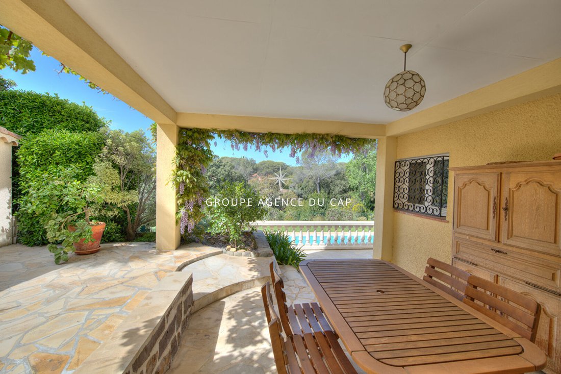 Villa in Le Dramont-Agay-Anthéor-Le Trayas, Saint-Raphaël, France 4 - 17881433