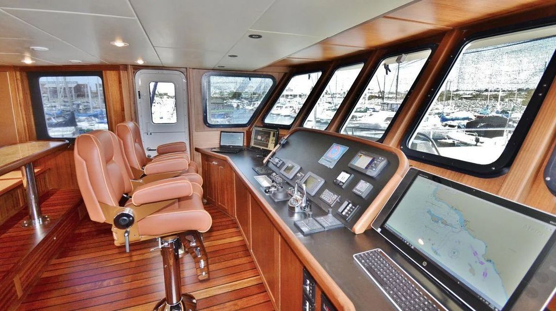Motor Yacht in United States 2 - 17885276