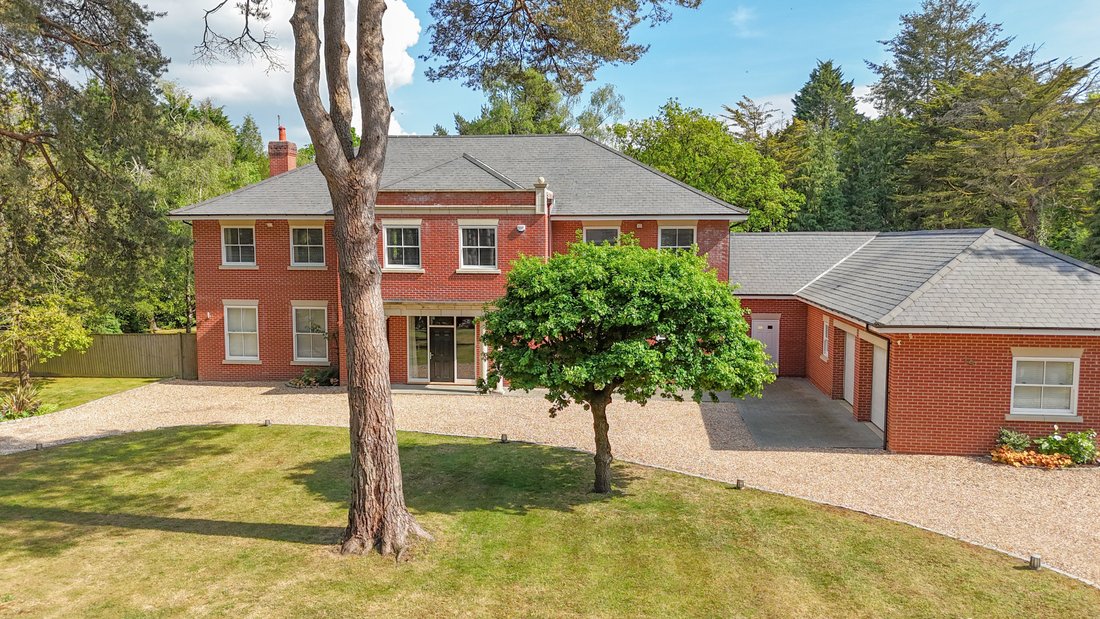 House in Ringwood, England 1 - 17486987