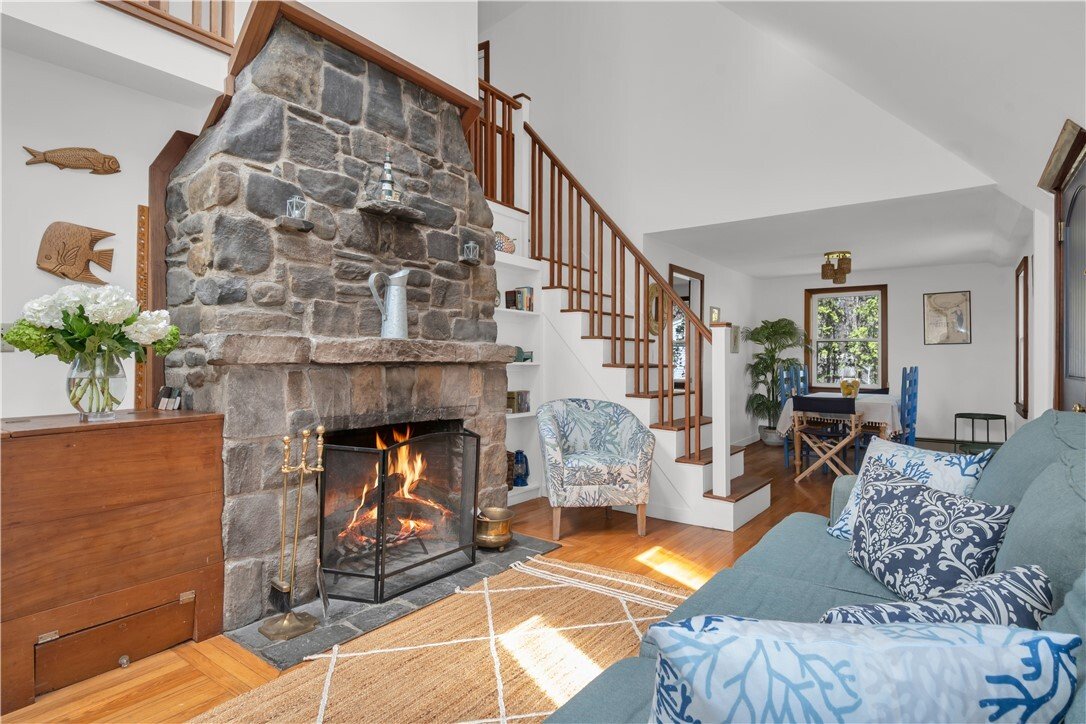 Narragansett, Rhode Island, United States 3 - 17882344