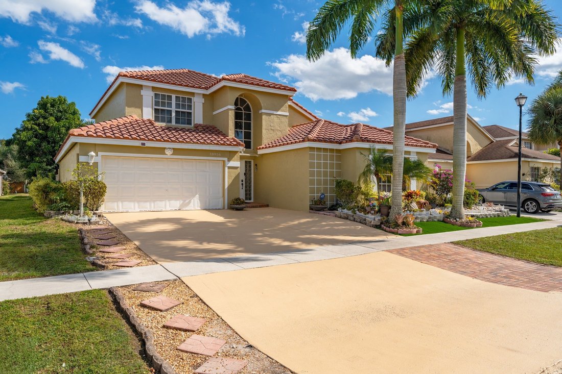 Boca Raton, Florida, United States 2 - 17885903