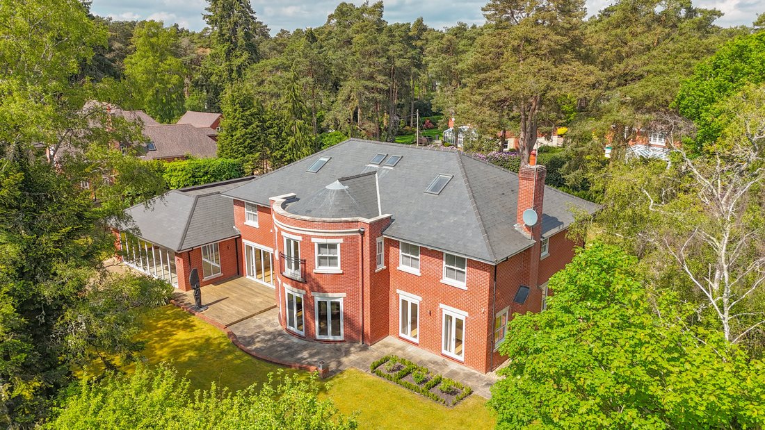 House in Ringwood, England 5 - 17486987