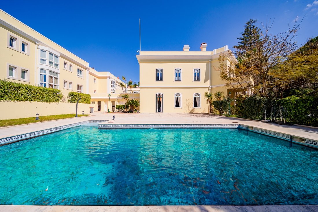Apartment in Estoril, Cascais e Estoril, Lisbon 1 - 17007640