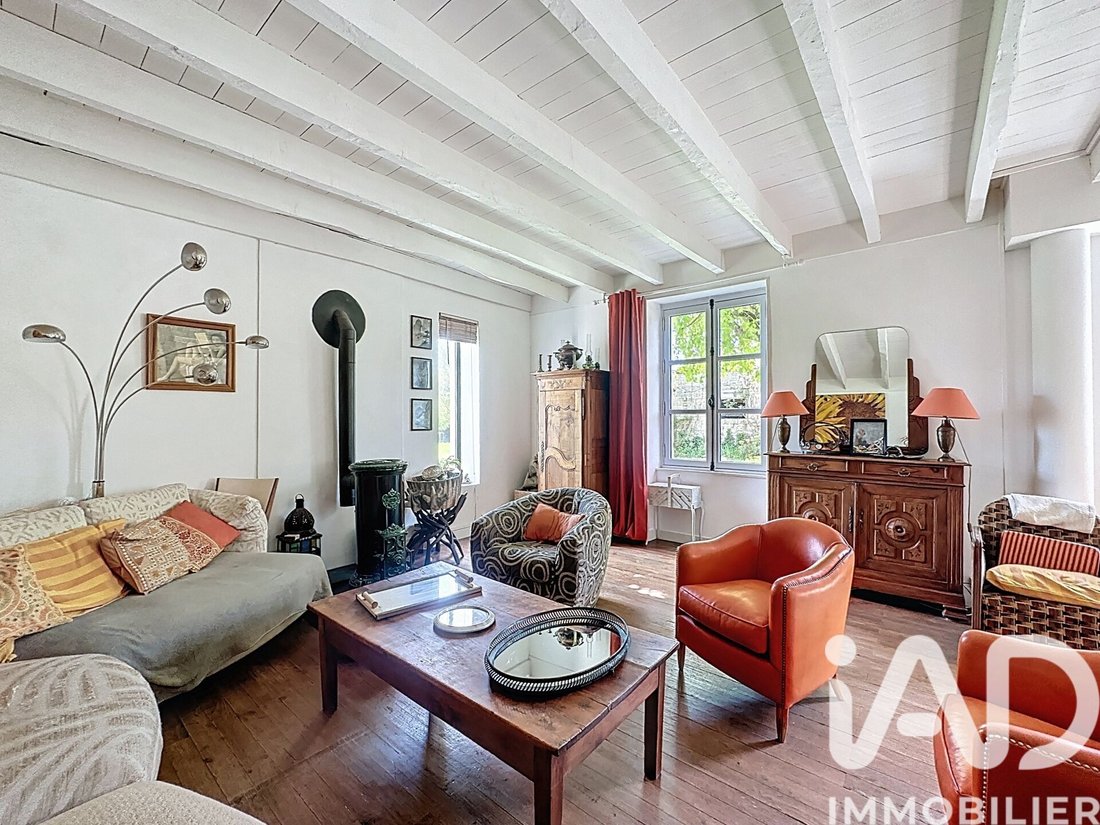 House in La Greve-sur-Mignon, Nouvelle-Aquitaine, France 5 - 17885180