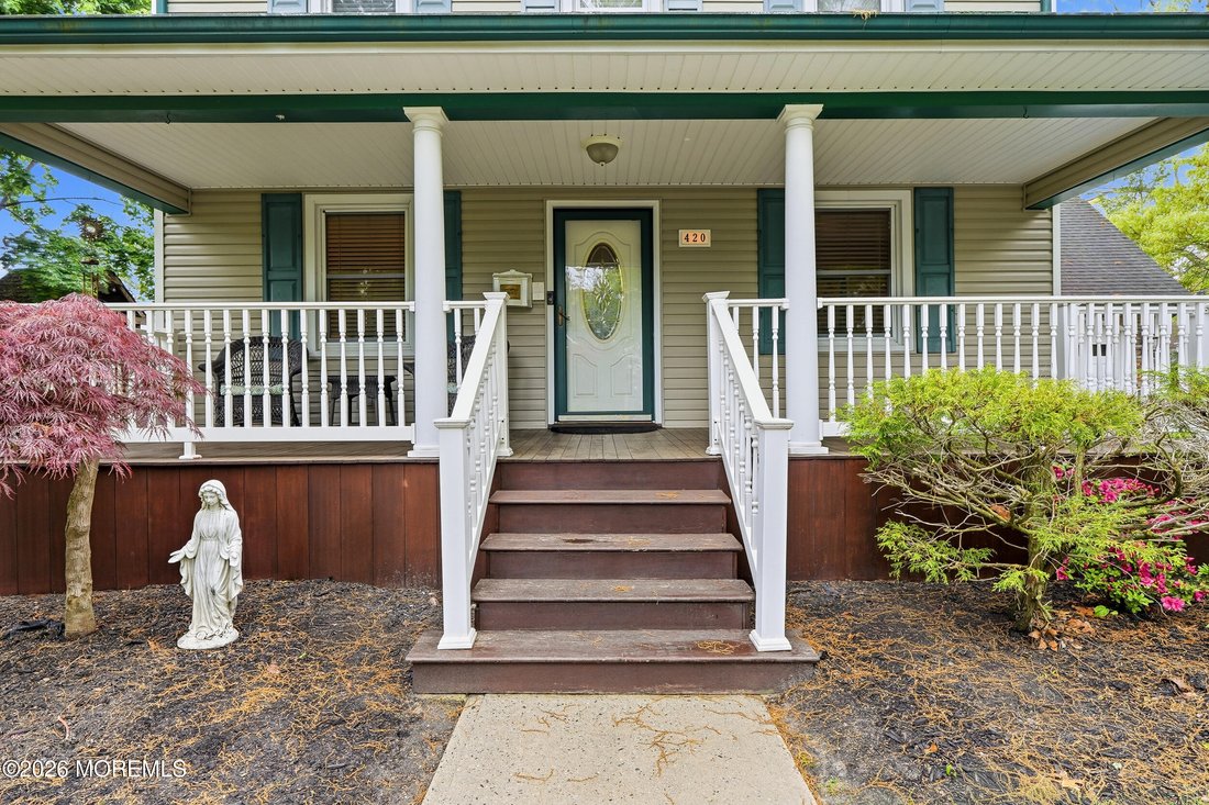 House in Oakhurst, New Jersey, United States 4 - 17887011
