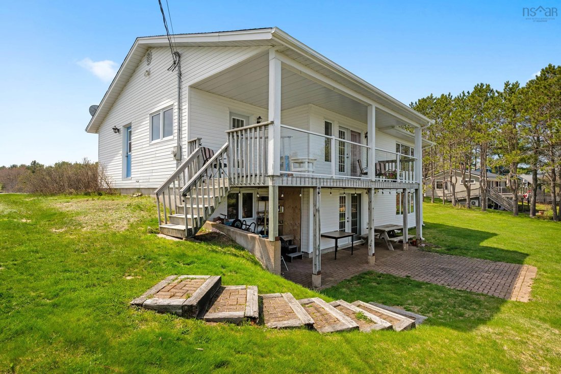 House in Lunenburg, Nova Scotia, Canada 4 - 17882919