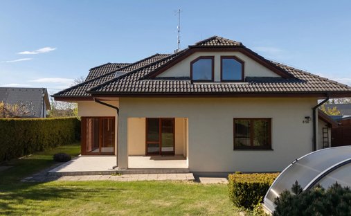 House in Jesenice, Prague, Czechia 1