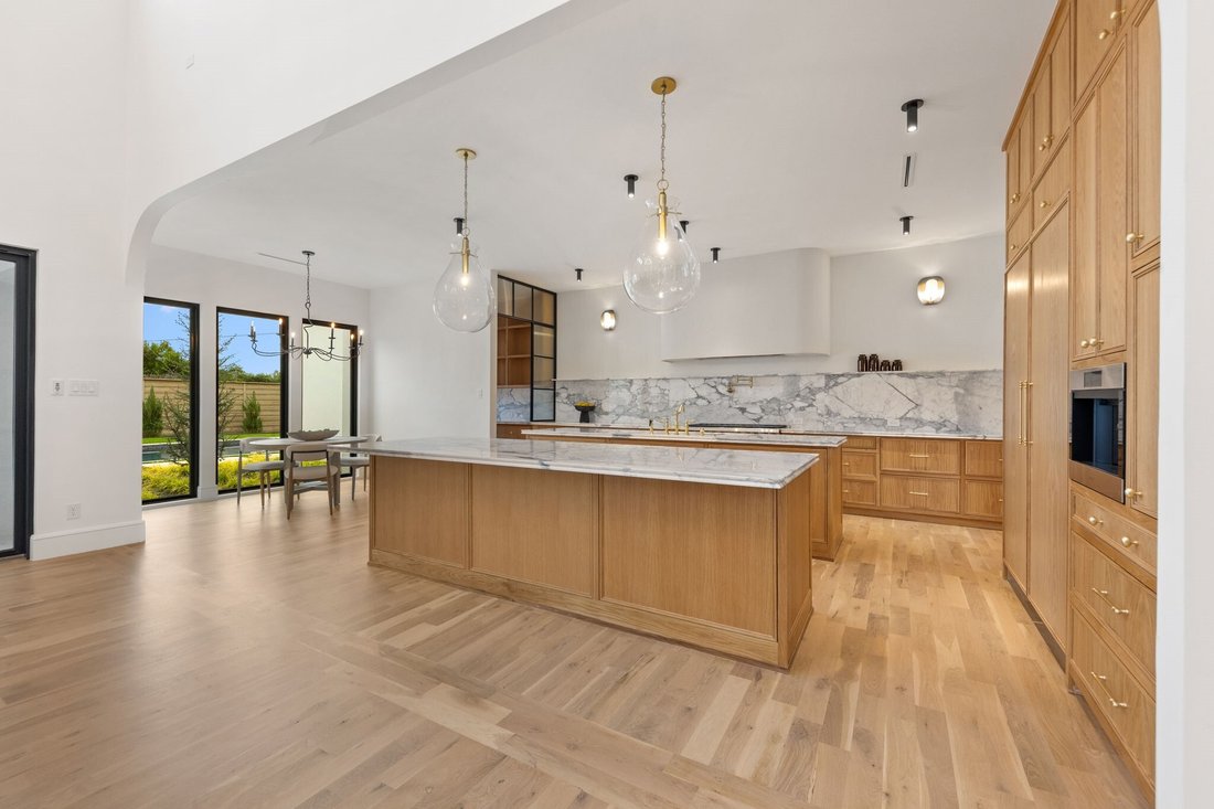 House in Dallas, Texas, United States 5 - 17884491
