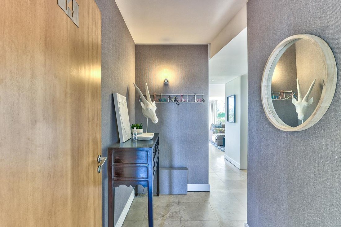 Apartment in City Centre, Cape Town, South Africa 3 - 17887346