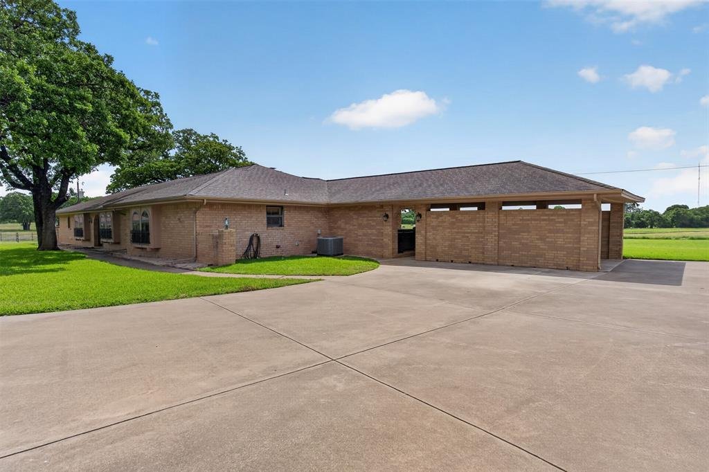 House in Burleson, Texas, United States 2 - 17882723