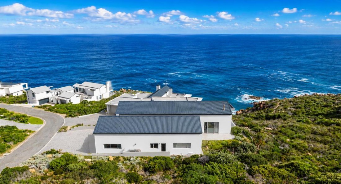 House in Mossel Bay, Western Cape, South Africa 2 - 15853931